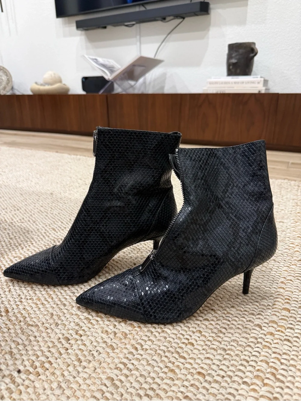 Zara Black Snakeskin Front-Zip Kitten Heel Ankle Booties (EU 39 / US 8.5)